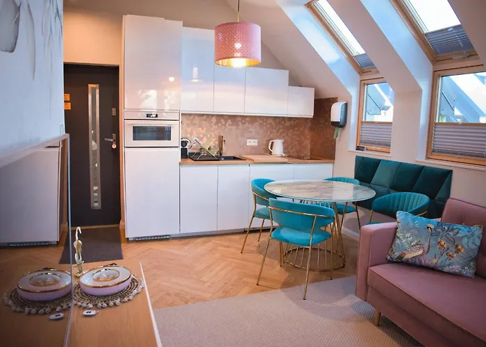 شقة Apartament Jastrzebia Gora *