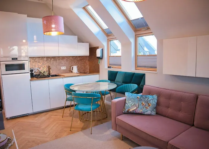 شقة Apartament Jastrzebia Gora *